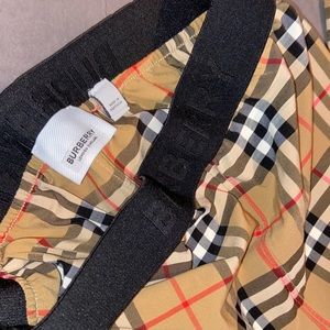 Authentic Burberry check print leggings